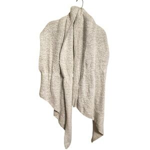 Ellen‎ Tracy Gray Sweater Scarf Wrap